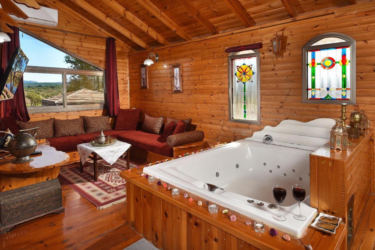 Tal Nof Cabins Villa Manot Eksteriør billede